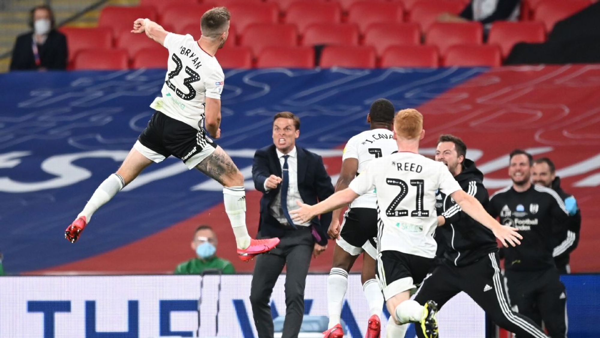 手防线措手 手防线措手