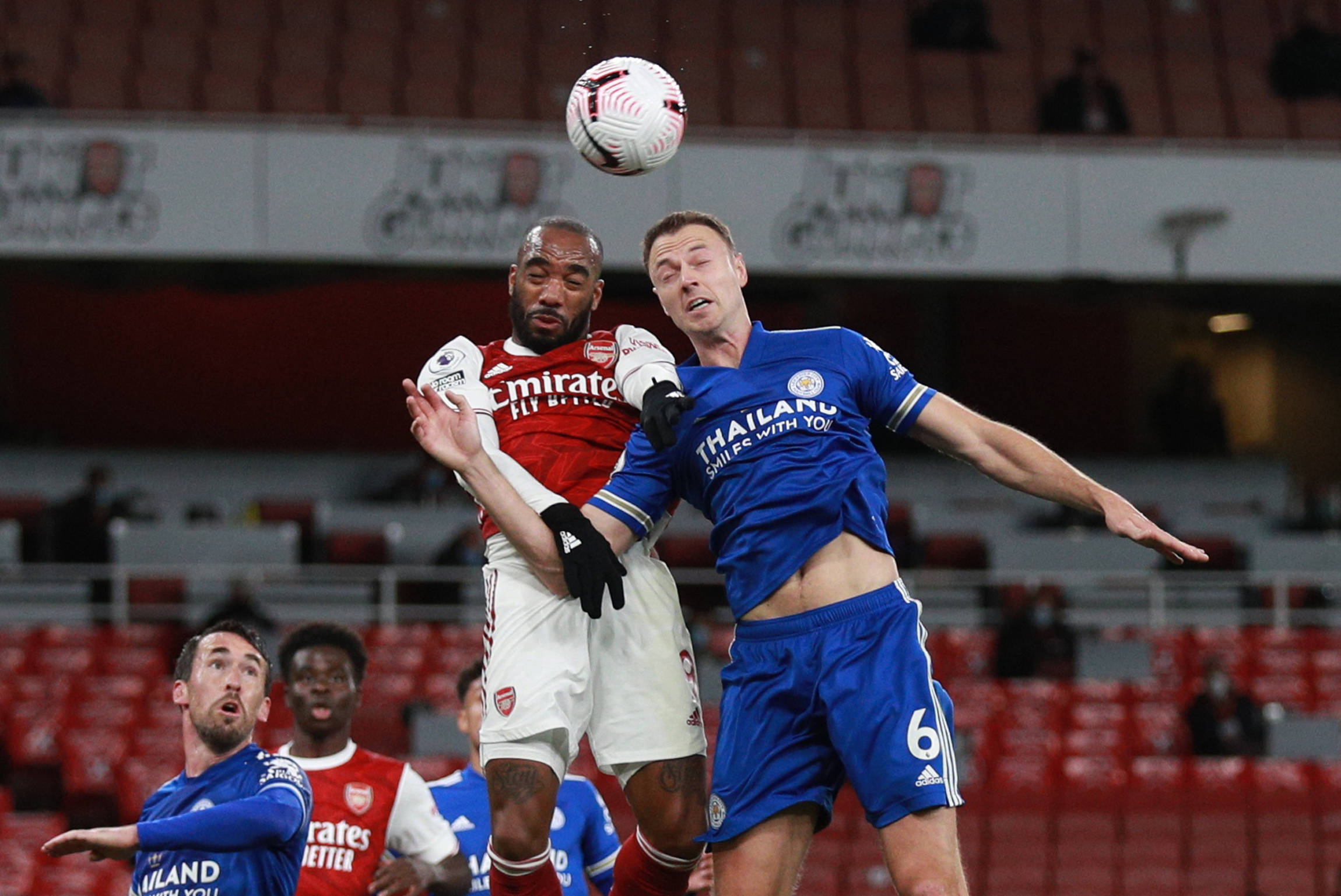 中表现出无 中表现出无